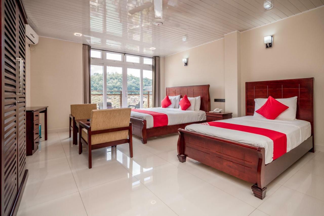 فندق Janora Hills كاندي المظهر الخارجي الصورة